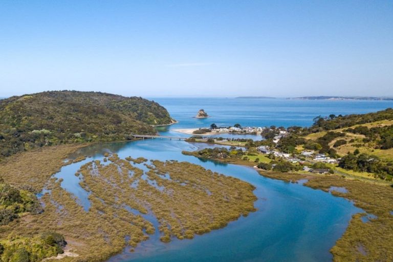 Photo of property in 2d/25 Weranui Road, Waiwera, Orewa, 0994