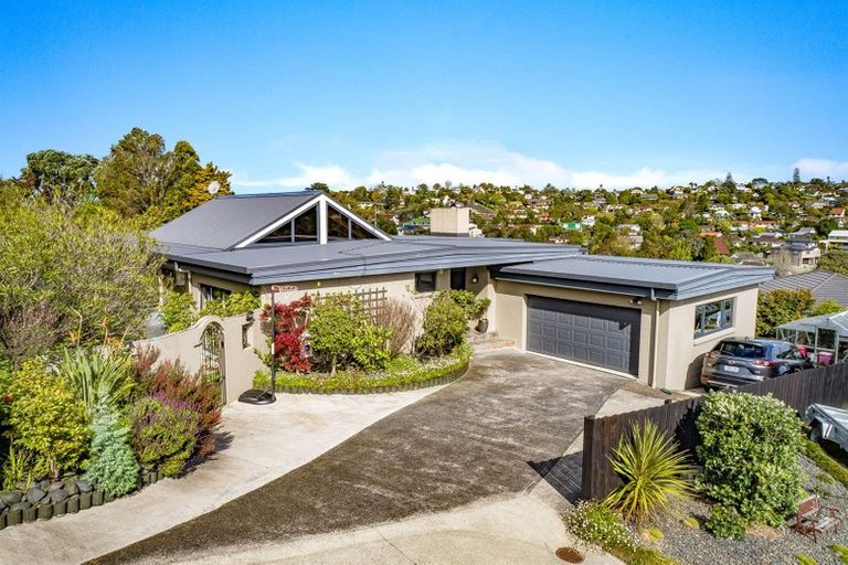 Photo of property in 21 Montclair Rise, Browns Bay, Auckland, 0630