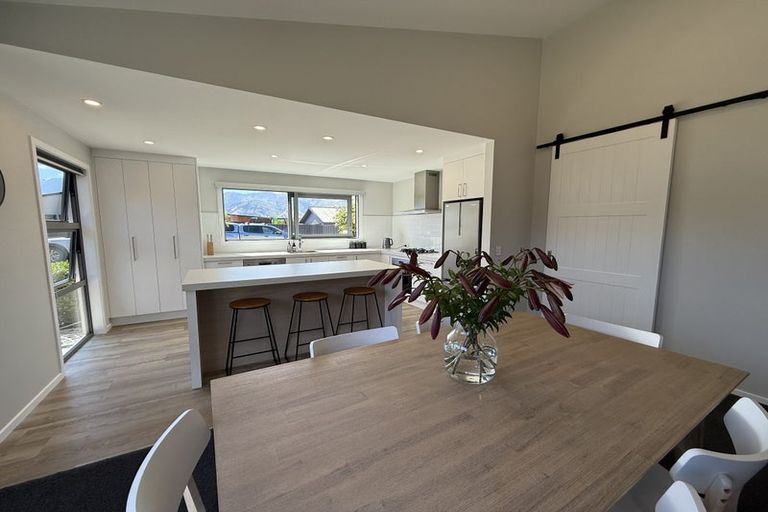 Photo of property in 51 Little Maude Drive, Lake Hawea, 9382