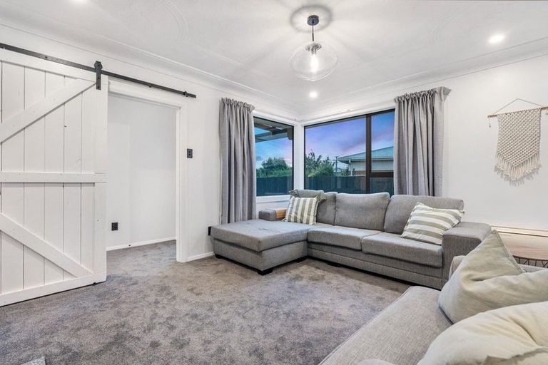 Photo of property in 16 Esk Place, Mosgiel, 9024