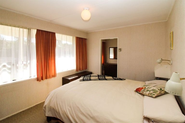 Photo of property in 39 Lowes Place, Solway, Masterton, 5810