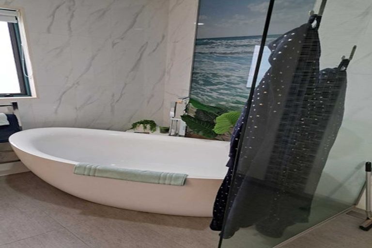 Photo of property in 26a Sunbrae Grove, Mount Maunganui, 3116