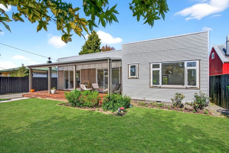 Photo of property in 11 Kempton Street, Greytown, 5712