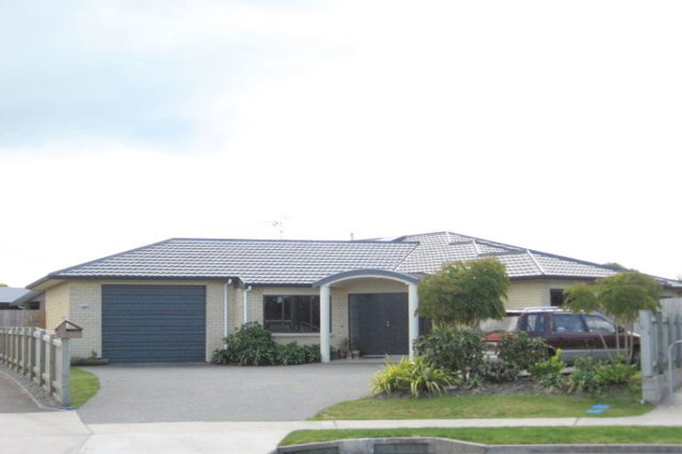 Photo of property in 12 Taepa Close, Papamoa Beach, Papamoa, 3118