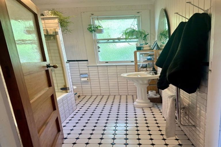 Photo of property in 127 Hataitai Road, Hataitai, Wellington, 6021