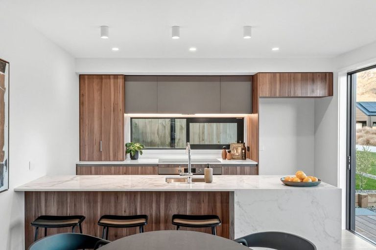 Photo of property in 38 Bragato Way, Cromwell, 9310