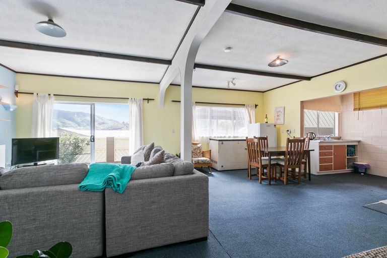 Photo of property in 26 Kingsley Street, Stokes Valley, Lower Hutt, 5019
