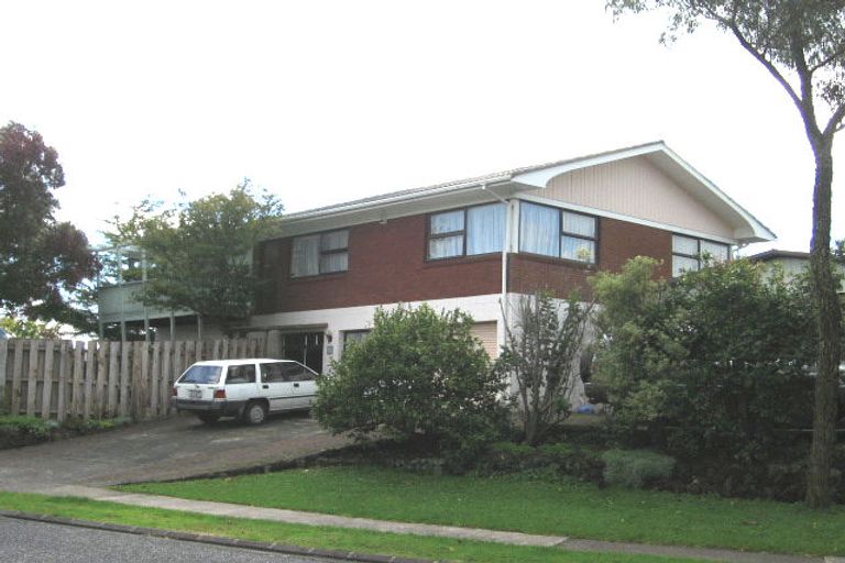 Photo of property in 49 Maugham Drive, Bucklands Beach, Auckland, 2014