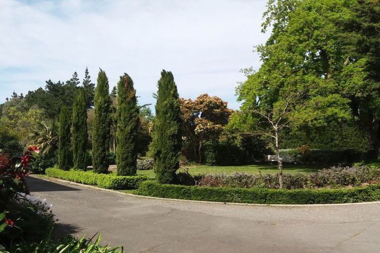 Photo of property in 30 Racecourse Road, Amberley, 7482