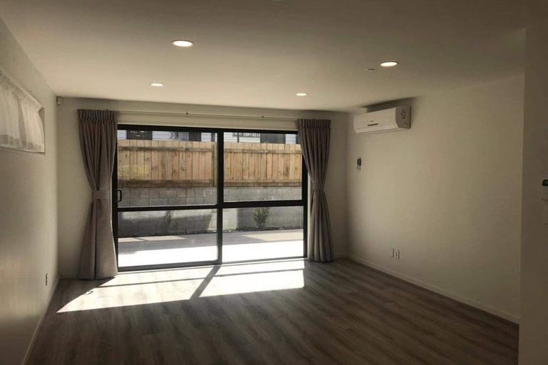 Photo of property in 28 Ti Kouka Lane, Sandringham, Auckland, 1025