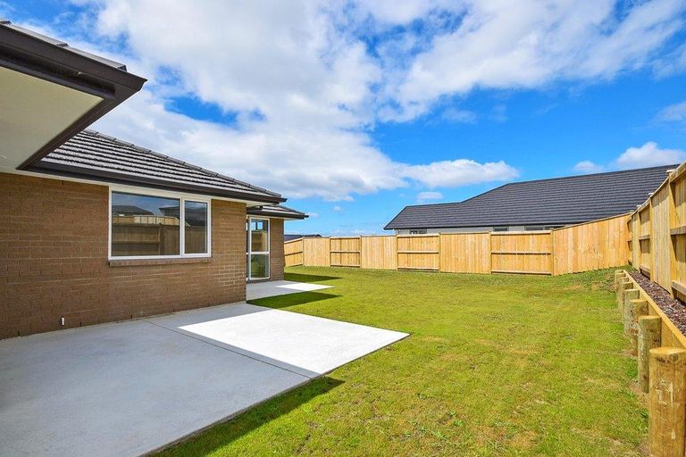 Photo of property in 12 Helenvale Crescent, Pokeno, 2402