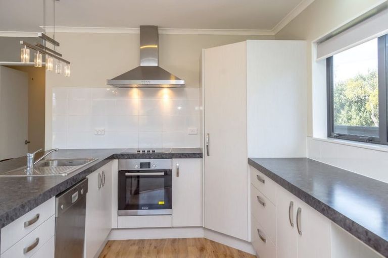 Photo of property in 12 Taylor Street, Carterton, 5713