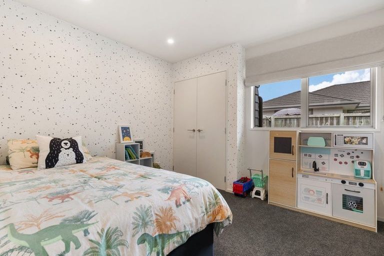 Photo of property in 22 Lochnagar Drive, Lake Hayes, Queenstown, 9304