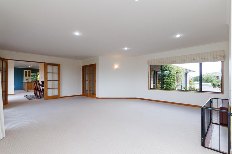 Photo of property in 40 Kilkenny Place, Fitzherbert, Palmerston North, 4410
