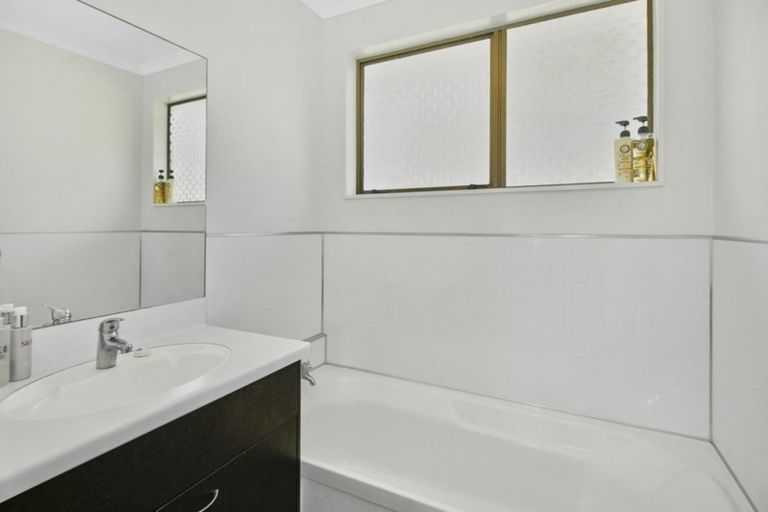 Photo of property in 1 Newlyn Place, Welbourn, New Plymouth, 4312