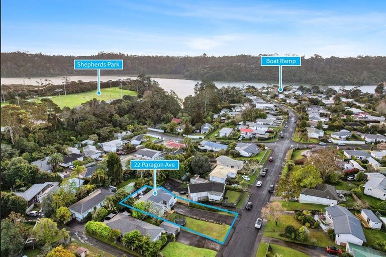 Photo of property in 22 Paragon Avenue, Beach Haven, Auckland, 0626