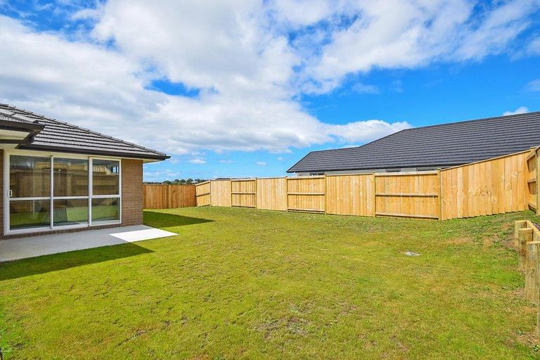Photo of property in 12 Helenvale Crescent, Pokeno, 2402