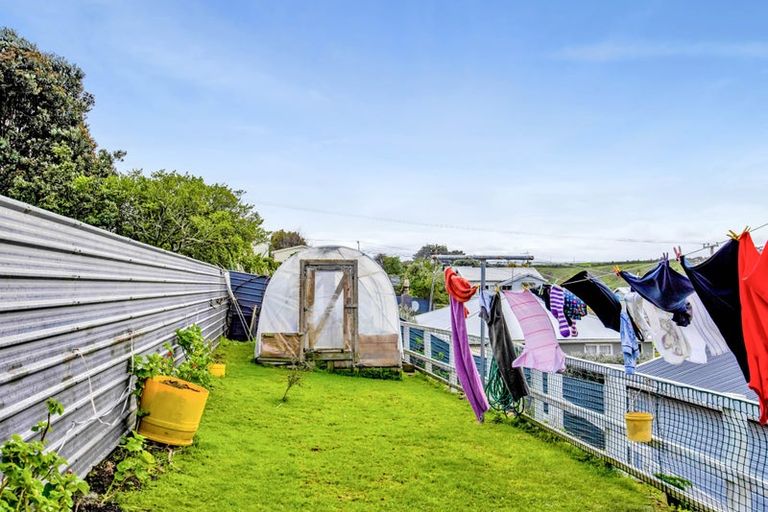 Photo of property in 18 Cambridge Street, Patea, 4520