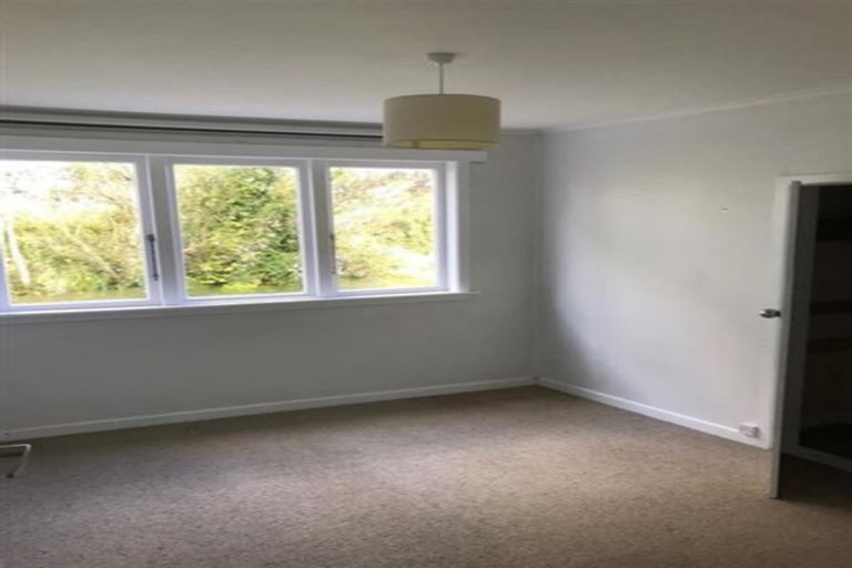 Photo of property in 514 West Coast Road, Oratia, Auckland, 0604