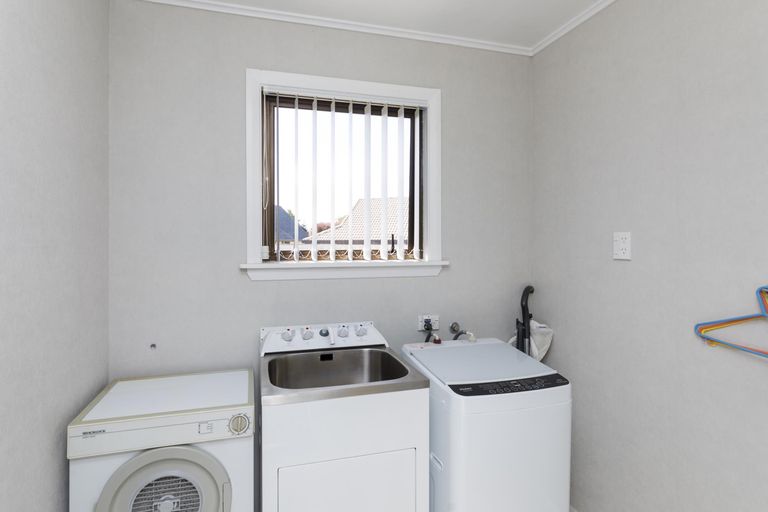 Photo of property in 20 Hurley Place, Awapuni, Palmerston North, 4412