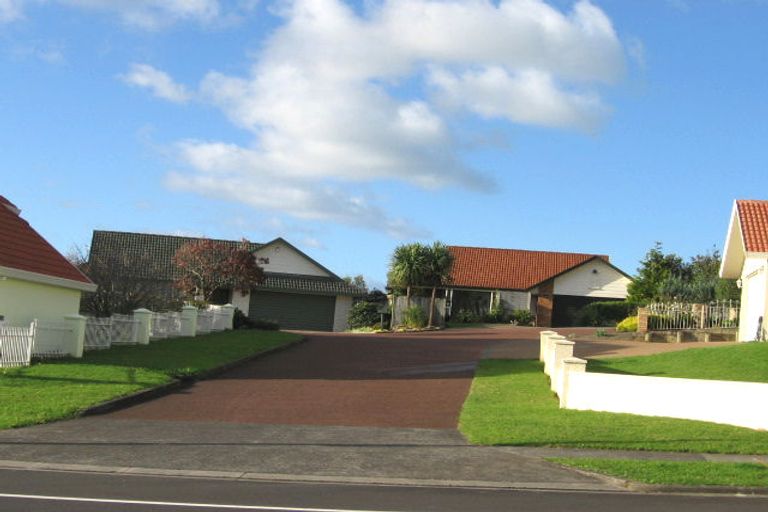 Photo of property in 32 Jane Eyre Drive, Somerville, Auckland, 2014