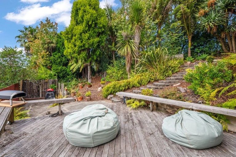 Photo of property in 199a Godley Road, Titirangi, Auckland, 0604
