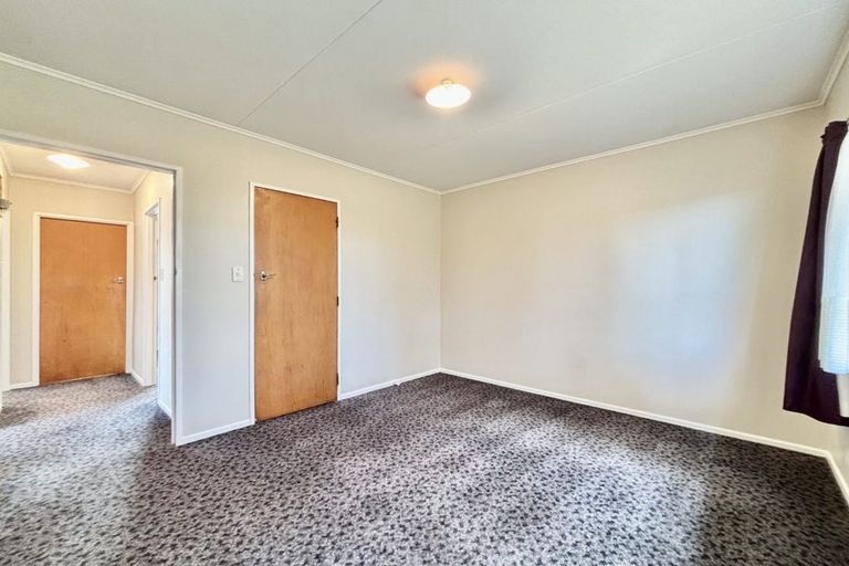 Photo of property in 3/12 Fraser Street, Wainuiomata, Lower Hutt, 5014