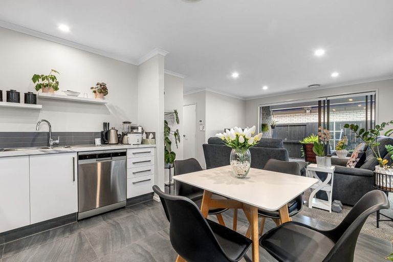 Photo of property in 6 Haka Way, Papamoa, 3118