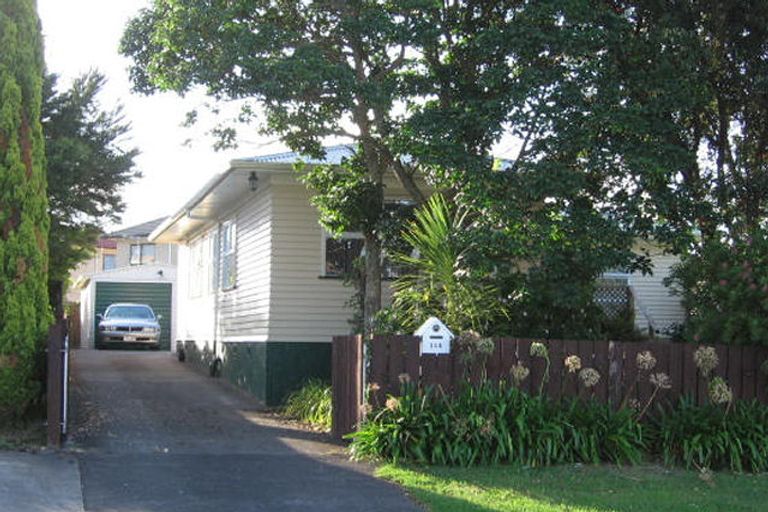 Photo of property in 154 Hepburn Road, Glendene, Auckland, 0602