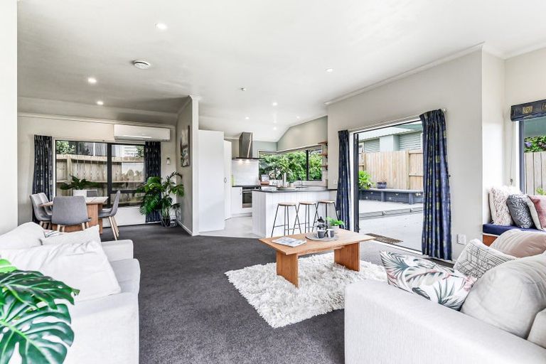 Photo of property in 17a Mitcham Avenue, Forest Lake, Hamilton, 3200