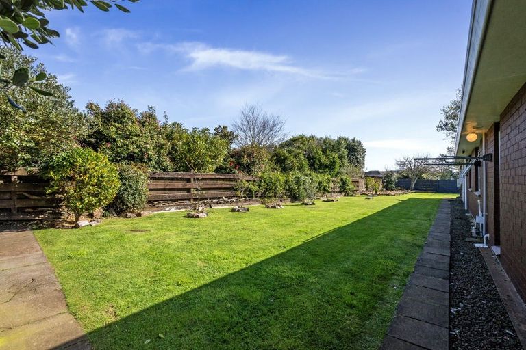 Photo of property in 11 Matai Place, Hawera, 4610