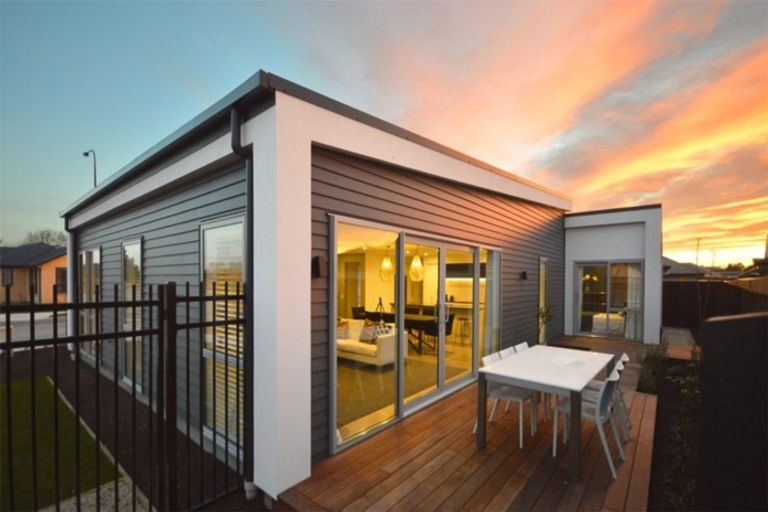 Photo of property in 3 Seaward Street, Pegasus, 7612