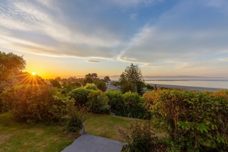 Photo of property in 11 Bisley Avenue, Moana, Nelson, 7011