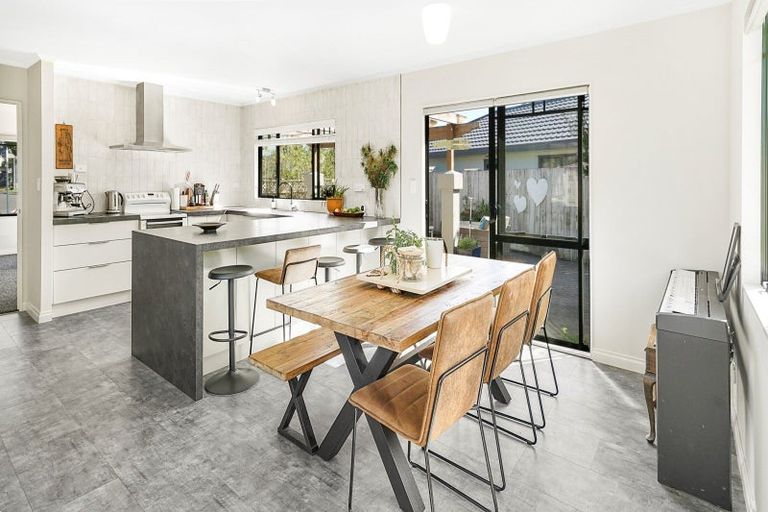 Photo of property in 14 Ernest Road, Fairview Downs, Hamilton, 3214