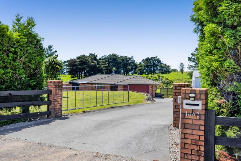 Photo of property in 1347 Carrington Road, Hurworth, New Plymouth, 4371