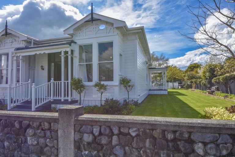 Photo of property in 12 Rhodes Street, Carterton, 5713