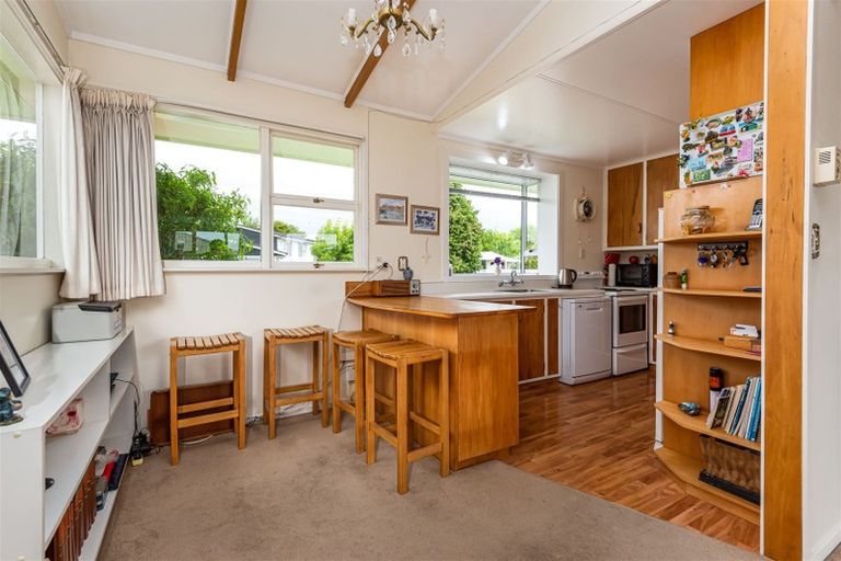 Photo of property in 20 Rosedale Place, Avonhead, Christchurch, 8042