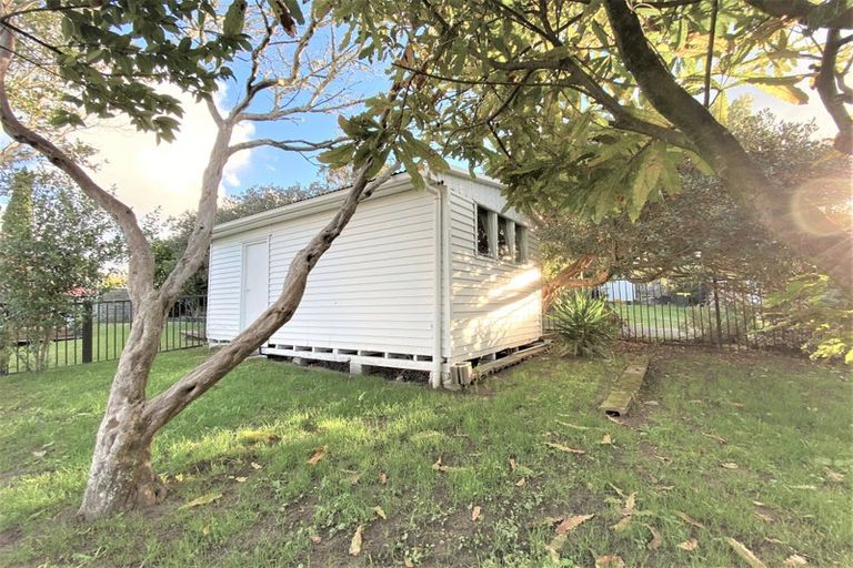 Photo of property in 32a Tirimoana Road, Te Atatu South, Auckland, 0602