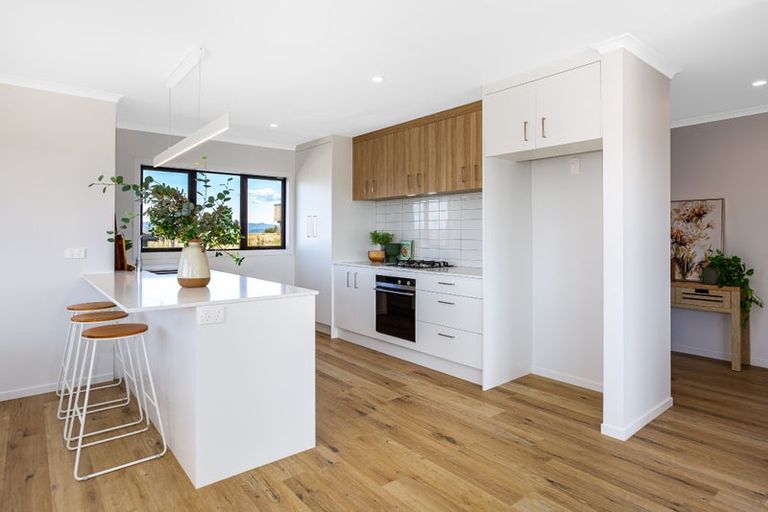 Photo of property in 9 Boeing Way, Newlands, 6037