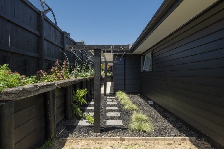 Photo of property in 6 Ballintoy Park Drive, Welcome Bay, Tauranga, 3175