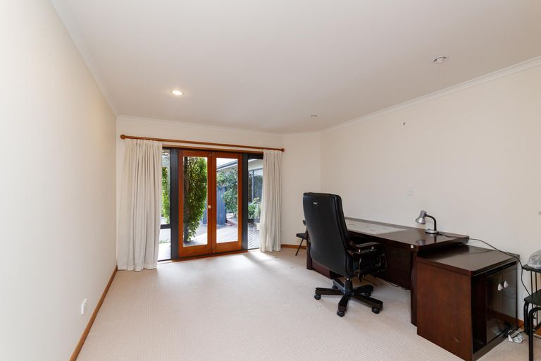 Photo of property in 40 Kilkenny Place, Fitzherbert, Palmerston North, 4410