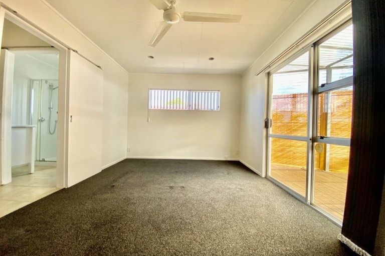 Photo of property in 219 Mahia Road, Wattle Downs, Auckland, 2103