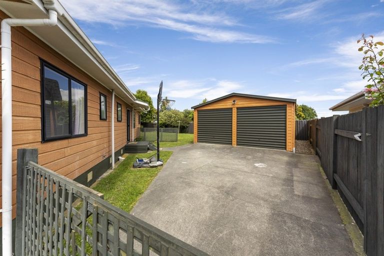 Photo of property in 12 Delta Place, Milson, Palmerston North, 4414