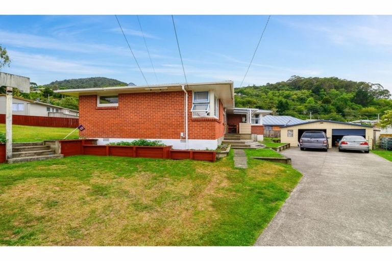 Photo of property in 37 Park Road, Western Heights, Rotorua, 3015