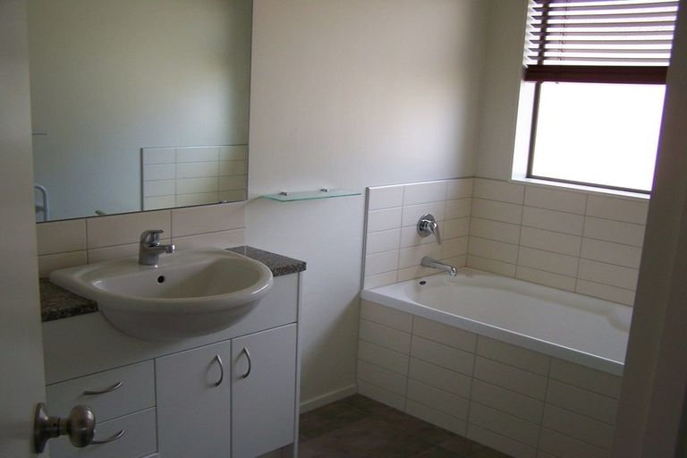 Photo of property in 300 Murphys Road, Flat Bush, Auckland, 2019