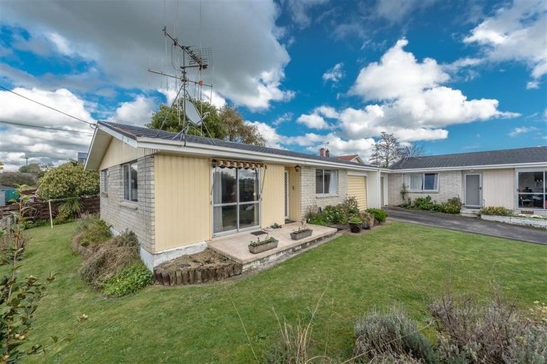 Photo of property in 73a Tuhikaramea Road, Dinsdale, Hamilton, 3204