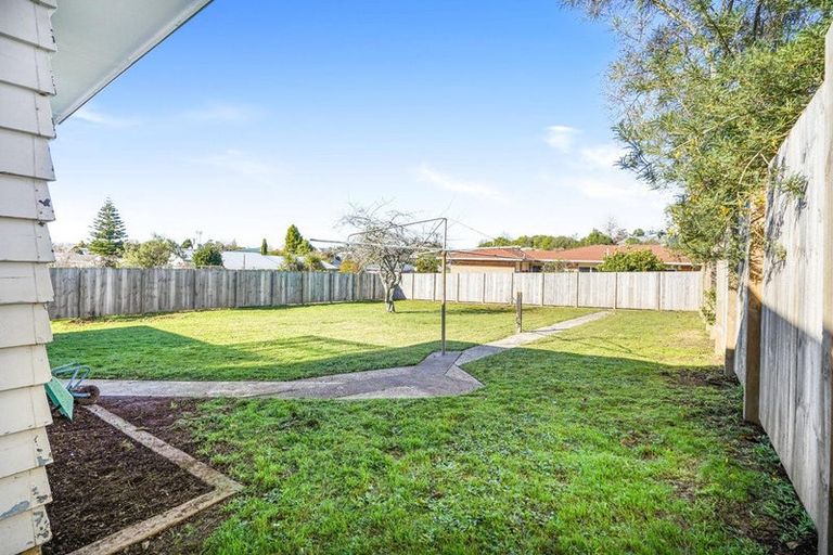 Photo of property in 5 Clark Place, Hillcrest, Hamilton, 3216