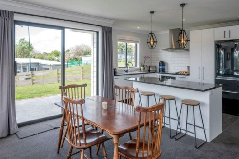 Photo of property in 4 Corbin Court, Ohau, Levin, 5570