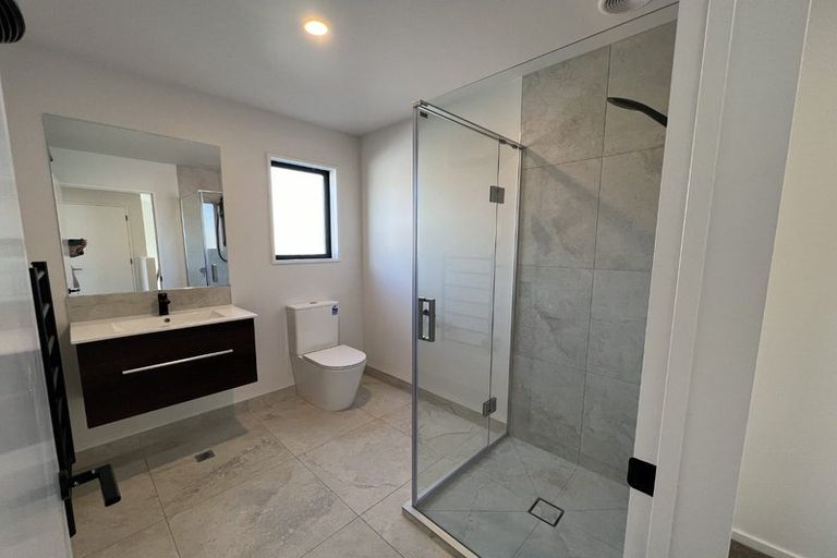 Photo of property in 2/16 Rutherford Street, Woolston, Christchurch, 8023