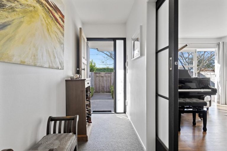 Photo of property in 27 Hinewa Road, Otumoetai, Tauranga, 3110